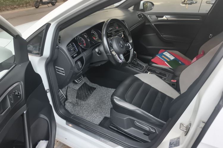 大众 高尔夫 2016款 1.4TSI 自动R-Line局部细节19