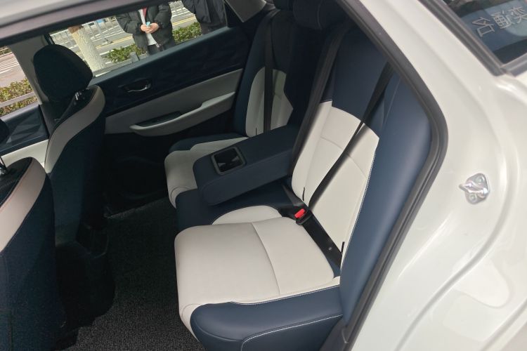 灵悉L 2024款 头号玩家版中控内饰21