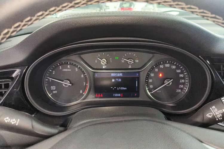 别克 君威 2023款 652T 智享型中控内饰14