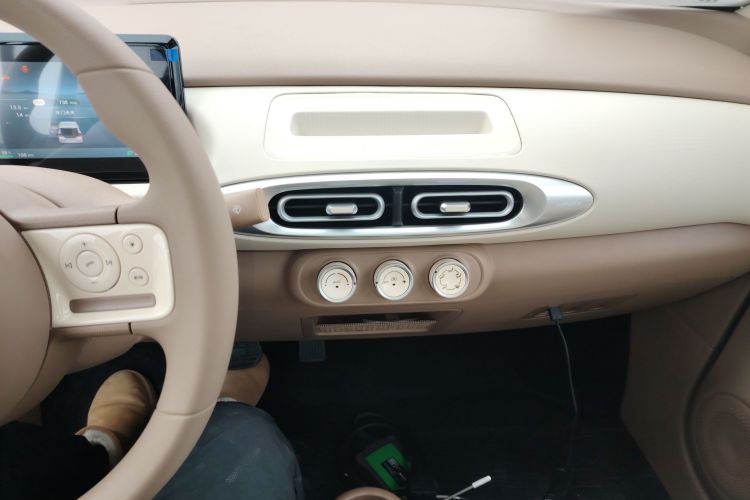 五菱汽车 宏光MINIEV 2025款 四门版 进阶款中控内饰16