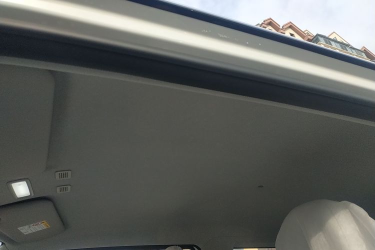 吉利银河 2025款 210km 熊猫卡丁中控内饰22