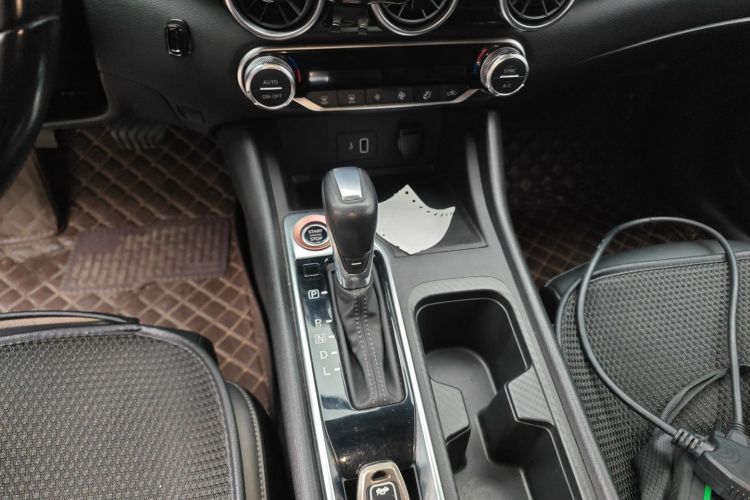 日产 轩逸 2021款 1.6L XL CVT悦享版中控内饰18