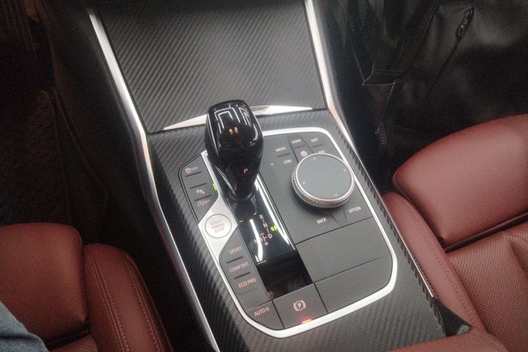 宝马3系 2022款 325Li M运动套装中控内饰18