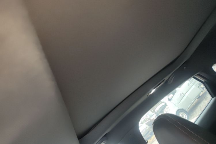 长安UNI-V 2023款 1.5T 尊贵型局部细节22