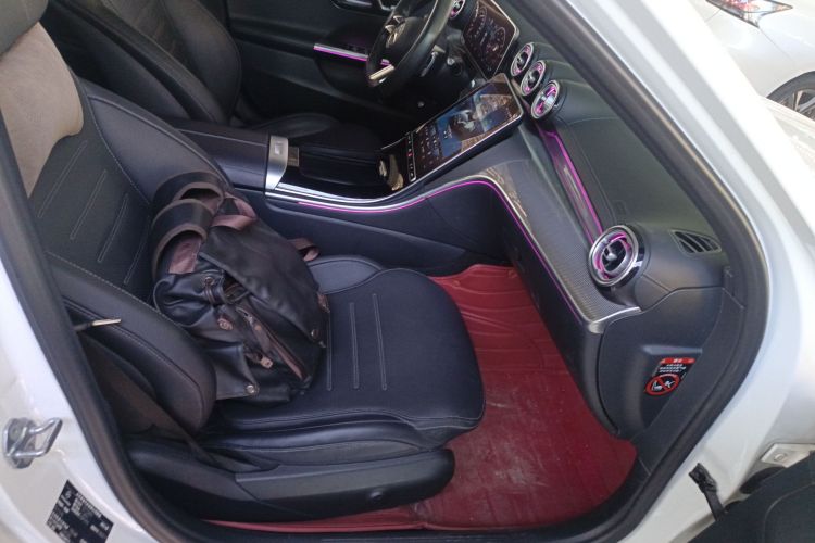 奔驰C级 2023款 C 260 L 运动版局部细节41