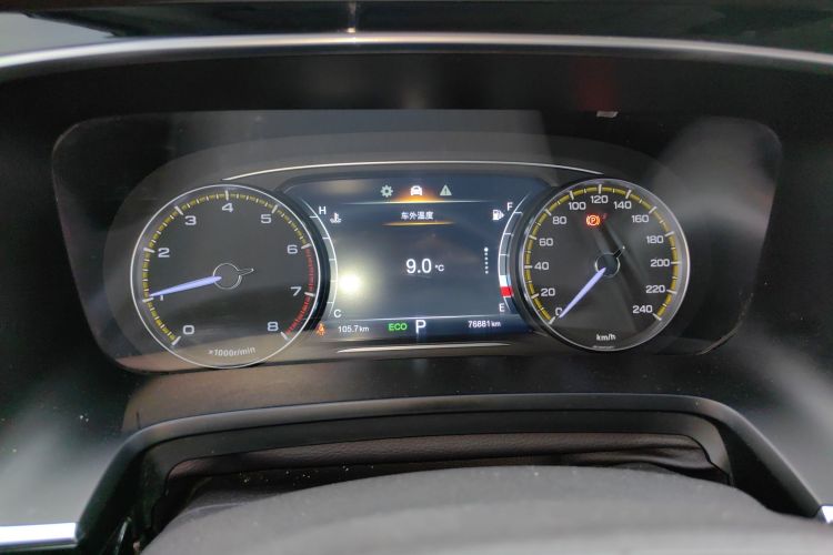 广汽传祺 传祺M8 2021款 改款 领秀系列 390T 豪华版中控内饰14