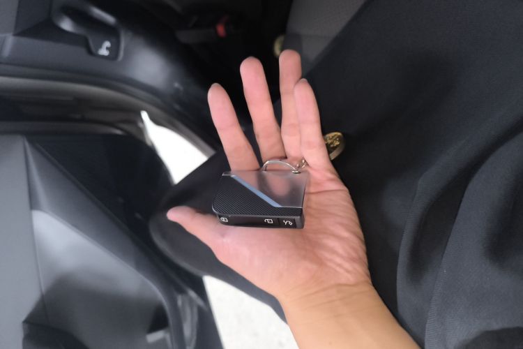 领克07 2024款 EM-P 126长续航 Halo中控内饰11