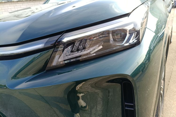 蓝电E5 PLUS 2025款 120km 标准旅行定制版 7座局部细节36