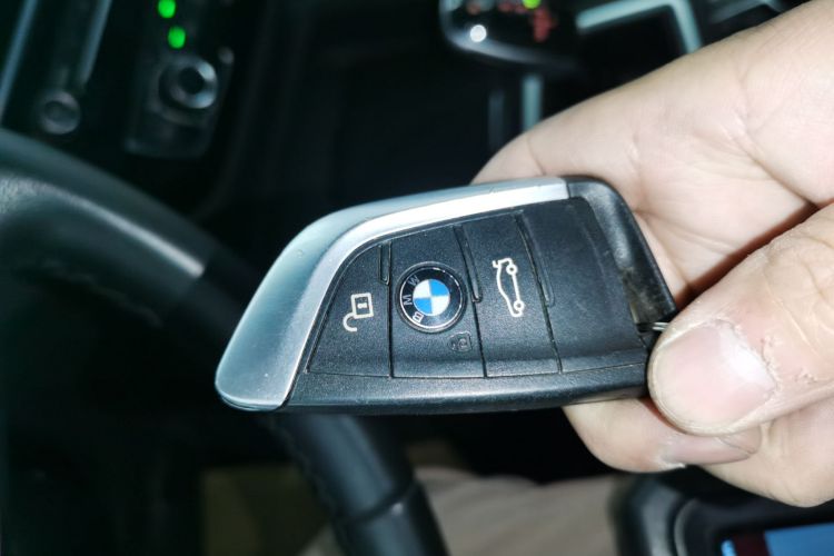 宝马1系 2021款 改款 120i M运动版中控内饰11