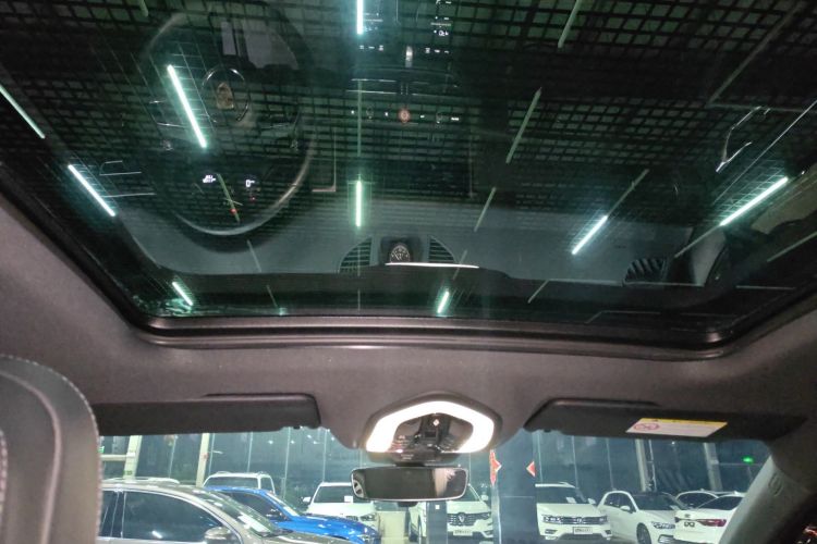 保时捷 2024款 Macan 2.0T中控内饰22