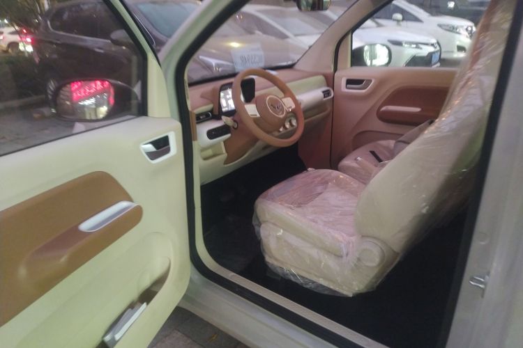 五菱汽车 宏光MINIEV 2024款 第三代 215km 青春版中控内饰20