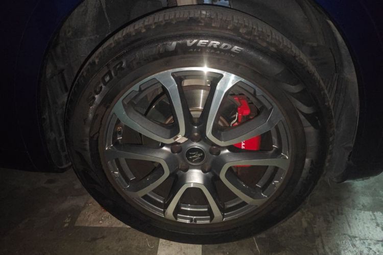 玛莎拉蒂 Levante 2022款 2.0T GT锋芒版车身外观10