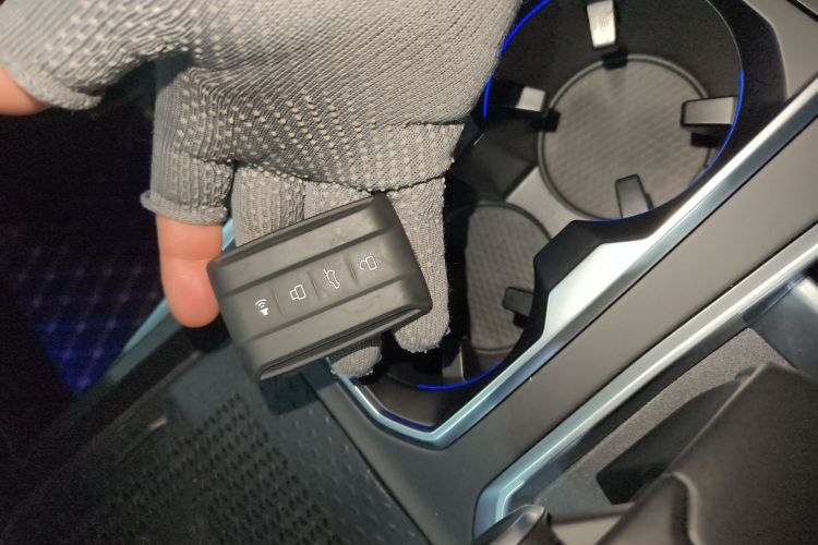 坦克400新能源 2024款 Hi4-T 城市版中控内饰7001