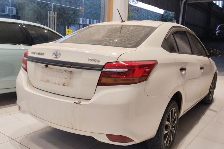 丰田 威驰 2017款 1.3L 手动前行版车身外观7