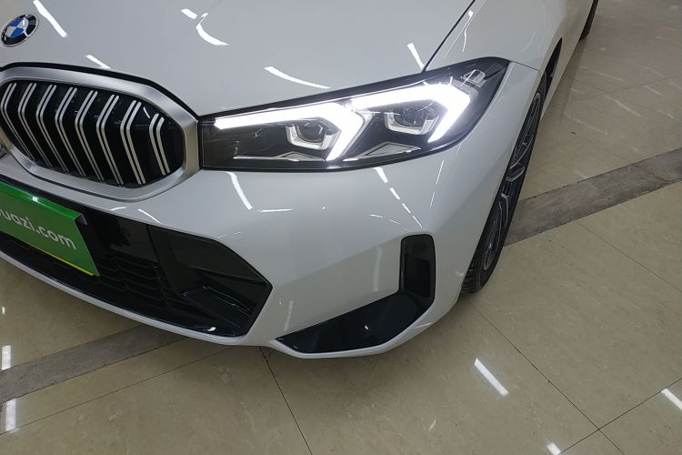 宝马3系 2023款 320Li M运动套装车身外观36