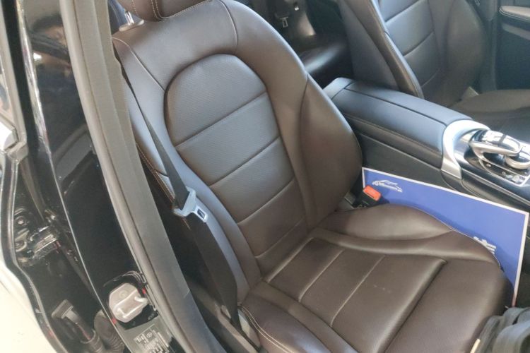 奔驰GLC 2018款 GLC 200 4MATIC局部细节41