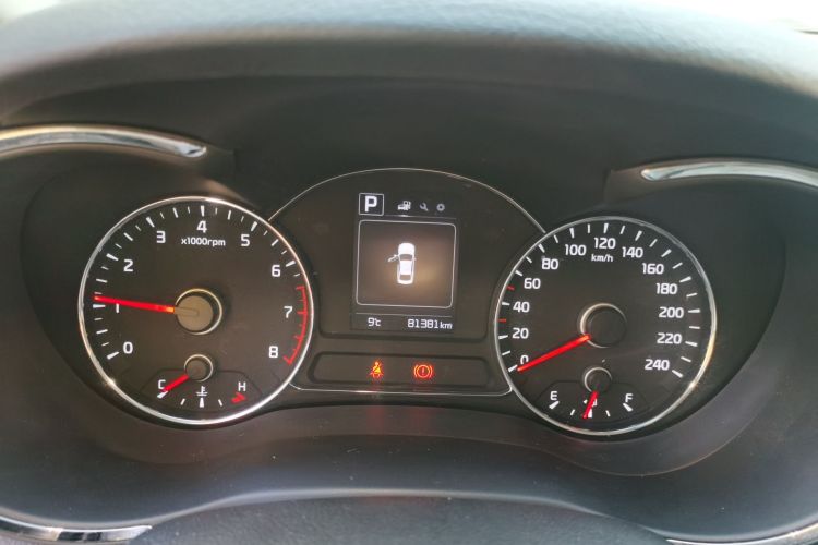 起亚K3 2016款 1.6L 自动GL中控内饰14