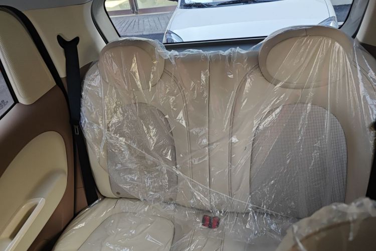 五菱汽车 宏光MINIEV 2025款 四门版 进阶款中控内饰21