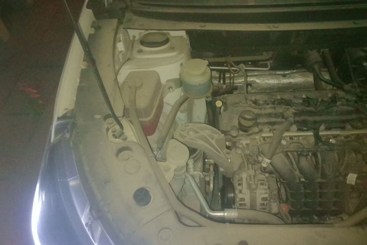 东风风行 风行T5 2022款 盛世款 1.6L 手动筑梦版五座局部细节9006