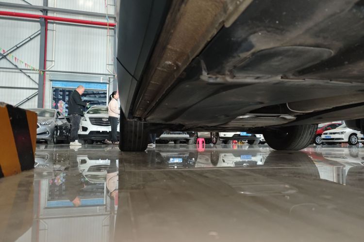 大众 途观L 2019款 改款 330TSI 自动两驱全景舒适版 国VI局部细节9002