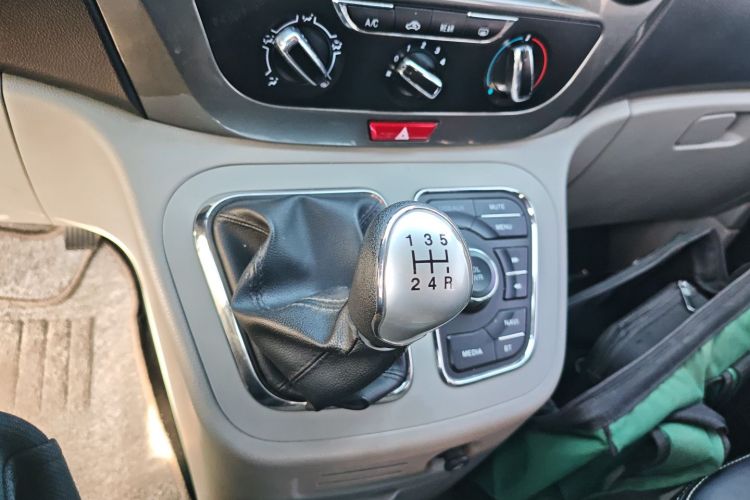 江淮瑞风 瑞风M3 2019款 宜家版 1.6L 豪华智能型中控内饰18