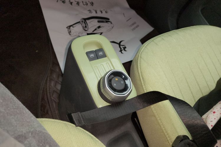 吉利银河 2024款 熊猫mini 200km 龙腾PRO版局部细节18