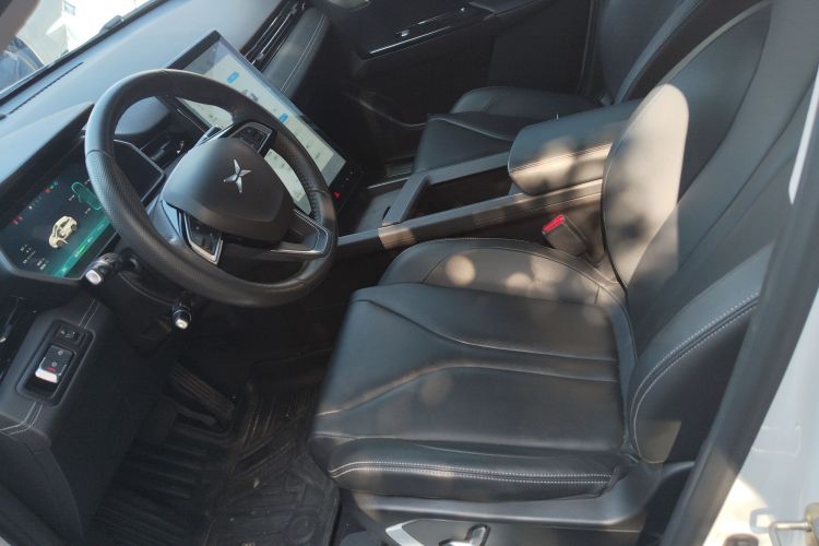 小鹏G3 2021款 G3i 460G中控内饰19