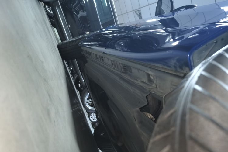 捷豹F-PACE 2018款 2.0T 四驱R-Sport运动版局部细节9002