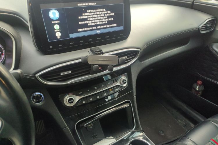 现代 胜达 2020款 380 TGDi 自动两驱GLS豪华版中控内饰16