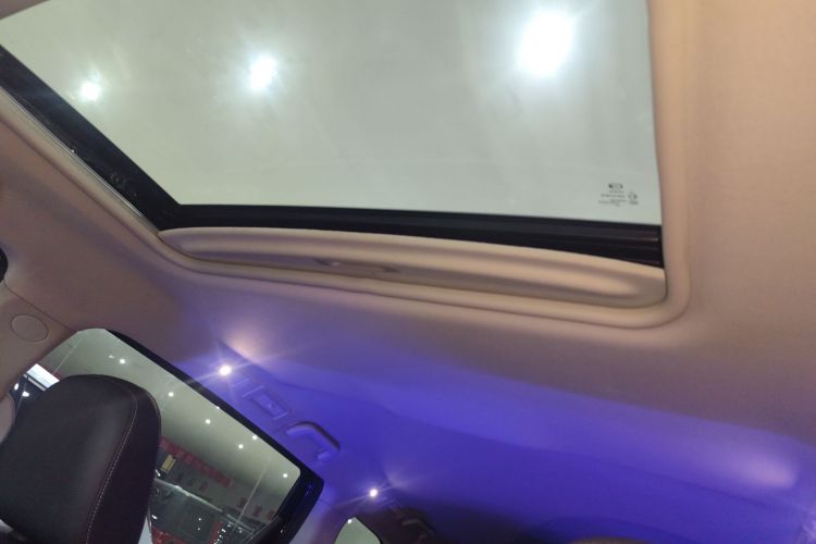 广汽传祺 传祺M8 2023款 领秀系列 390T 豪华版中控内饰22