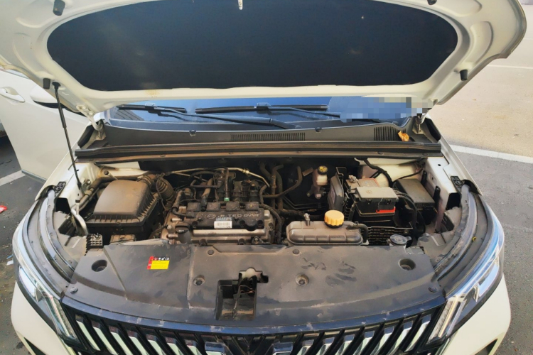 五菱汽车 五菱佳辰 2022款 1.5L 手动轻享舒适型局部细节24