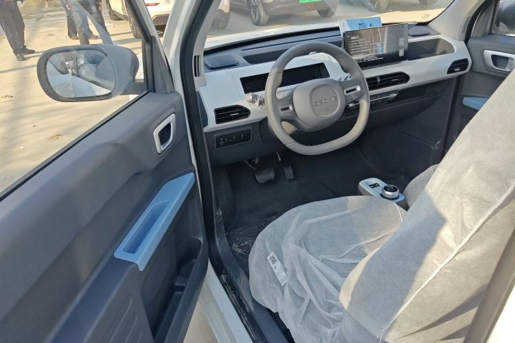 吉利银河 2024款 熊猫mini 200km 耐力熊中控内饰20