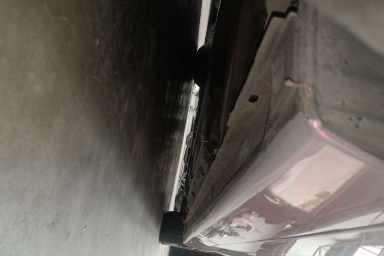 雷诺 拉古那 2012款 古贝2.0T 豪华导航版局部细节9002