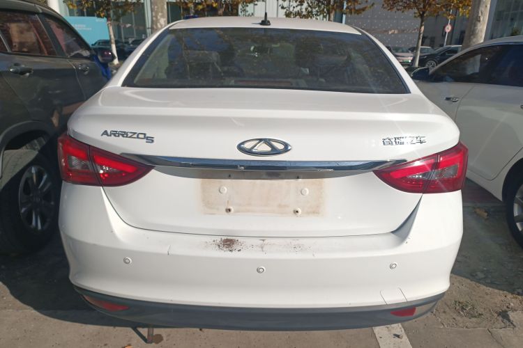 奇瑞 艾瑞泽5 2016款 1.5L CVT领潮版车身外观6