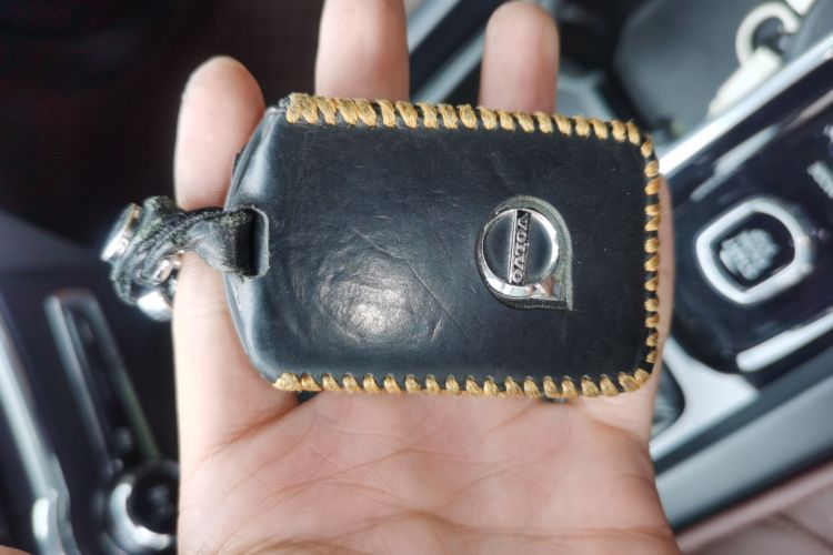 沃尔沃XC60 2019款 T5 四驱智逸版 国V中控内饰7001