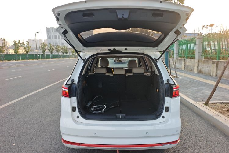 比亚迪 宋MAX新能源 2022款 DM-i 105KM 尊荣型局部细节23