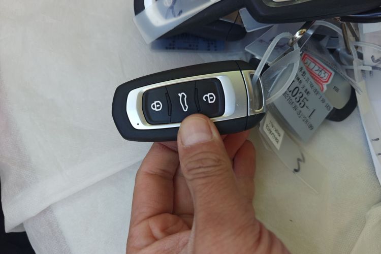 吉利银河 熊猫 2025款 210km 元气熊中控内饰11