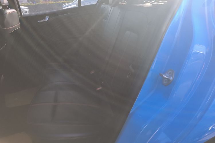 福特 福克斯 2022款 三厢 EcoBoost 180 自动ST Line中控内饰21