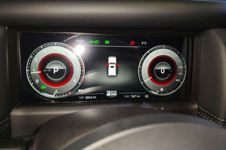 212 T01 2025款 2.0T 长风中控内饰14