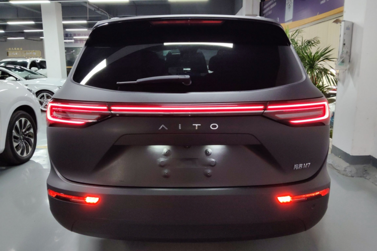 鸿蒙智行 问界M7 2022款 1.5T 后驱舒适版车身外观6