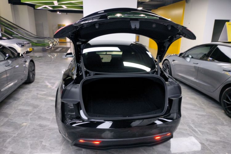 特斯拉 Model 3 2023款 长续航全轮驱动版局部细节23