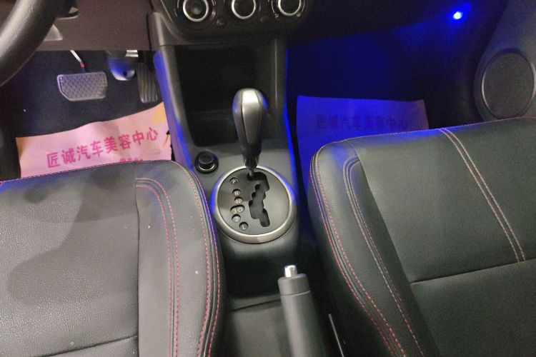 铃木 雨燕 2013款 1.5L 自动20周年限量版中控内饰18