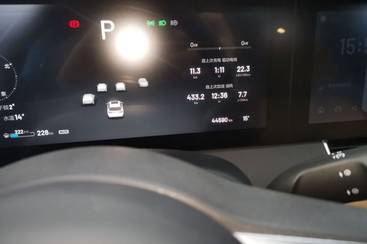 理想汽车 理想ONE 2021款 增程6座版中控内饰15