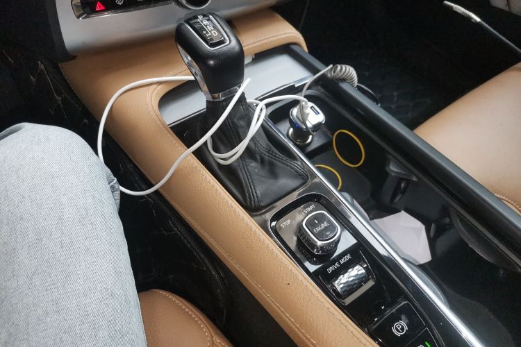 沃尔沃XC90 2015款 T6 智逸版 5座中控内饰18