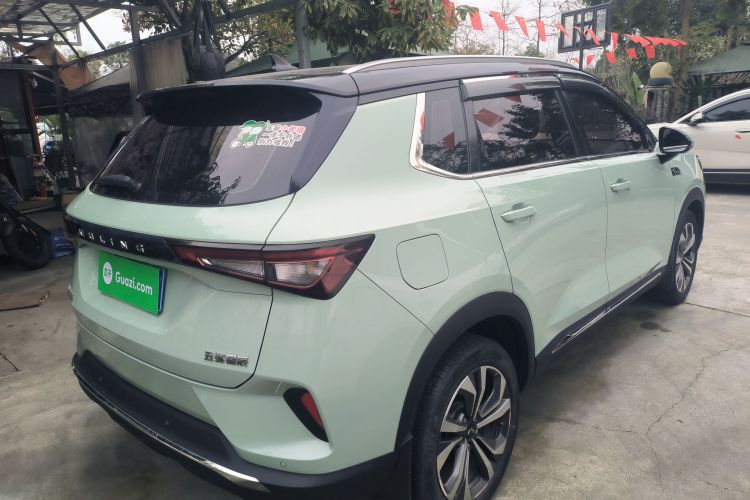 五菱汽车 五菱星辰 2021款 1.5T CVT星辉版车身外观7