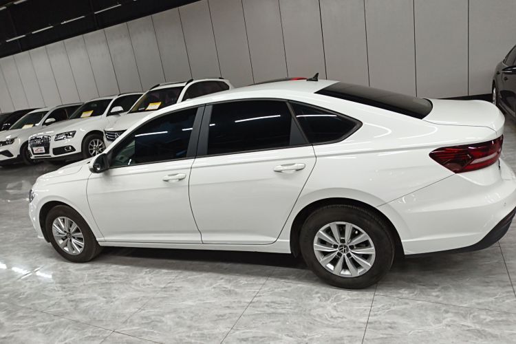 大众 朗逸 2023款 1.5L 自动得逸版车身外观4