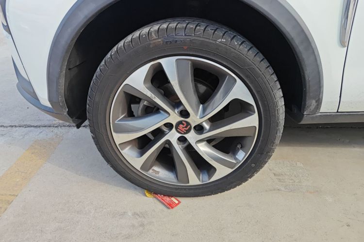 比亚迪 元 2016款 1.5L 手动豪华型车身外观6007