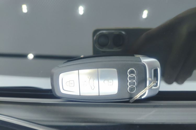 奥迪A3 2024款 Sportback 35 TFSI 时尚运动型中控内饰7001