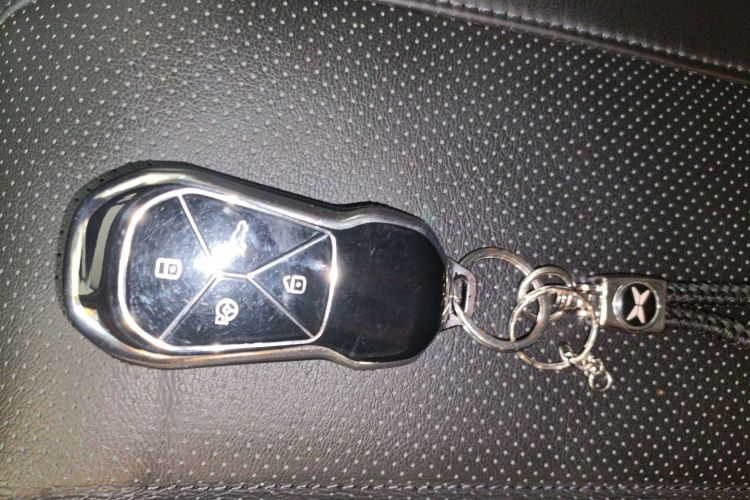 小鹏P7 2022款 625E中控内饰11