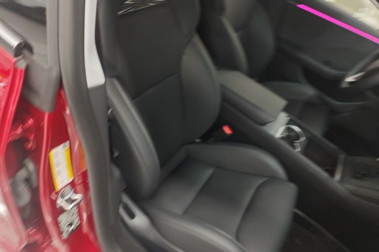 特斯拉 Model 3 2025款 高性能全轮驱动版局部细节41